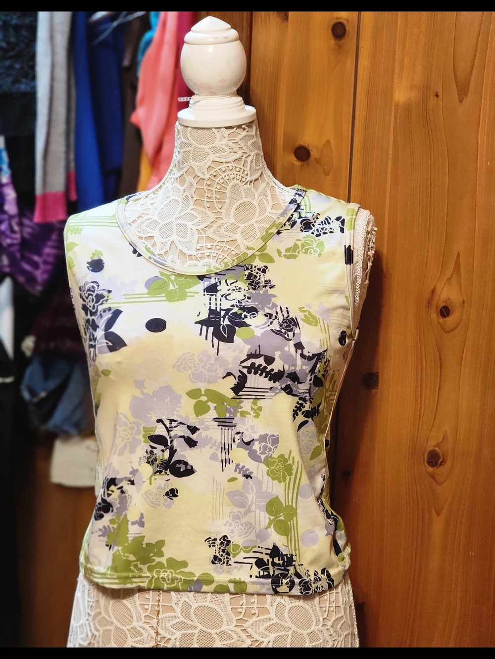 Floral Print Sleeveless Tank Top - Green & Purple